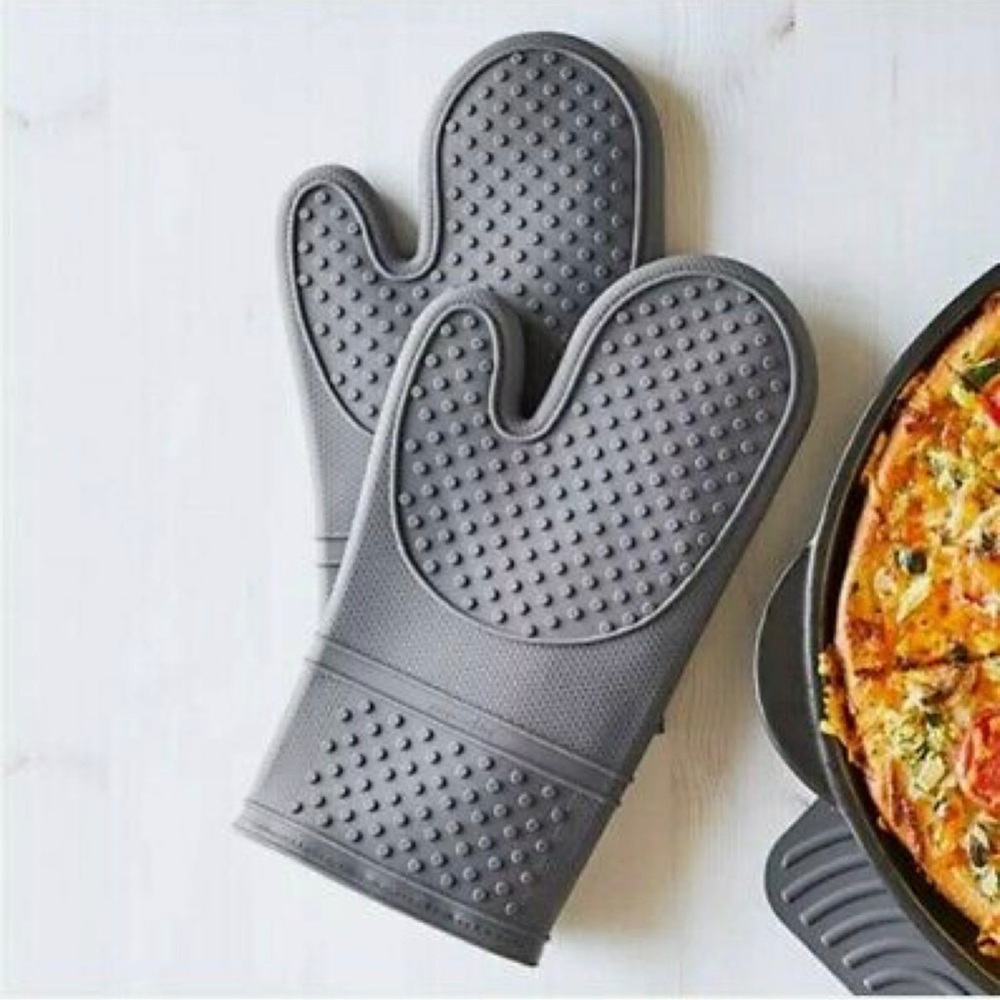 NEW Pampered Chef Silicone Oven Mitt